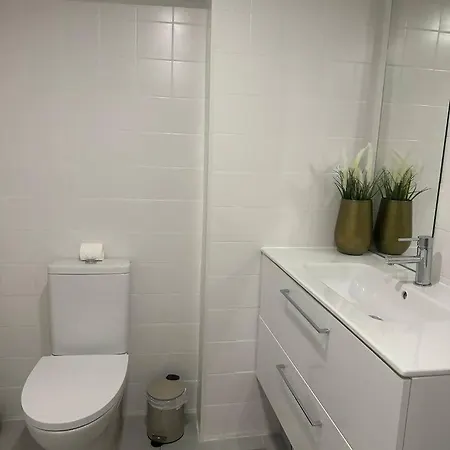 Stylish Renovated In Chiado Lejlighed *