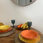 Stylish Renovated In Chiado リスボン