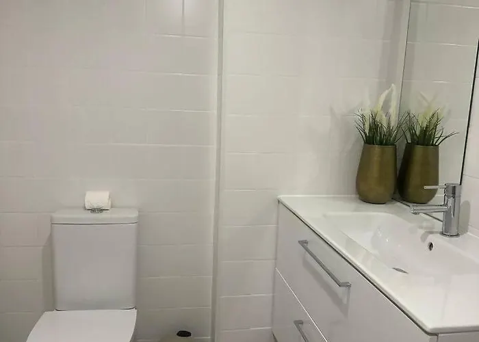 Stylish Renovated In Chiado Appartamento *