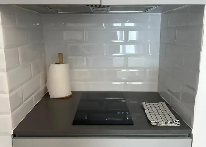 Appartamento Stylish Renovated In Chiado Lisbona