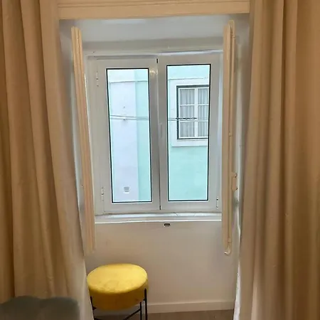 아파트 Stylish Renovated In Chiado *